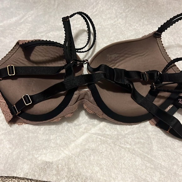 Victoria’s Secret very sexy push up 34c Elegant Lace Underwire Bra - Brown - Picture 2 of 3